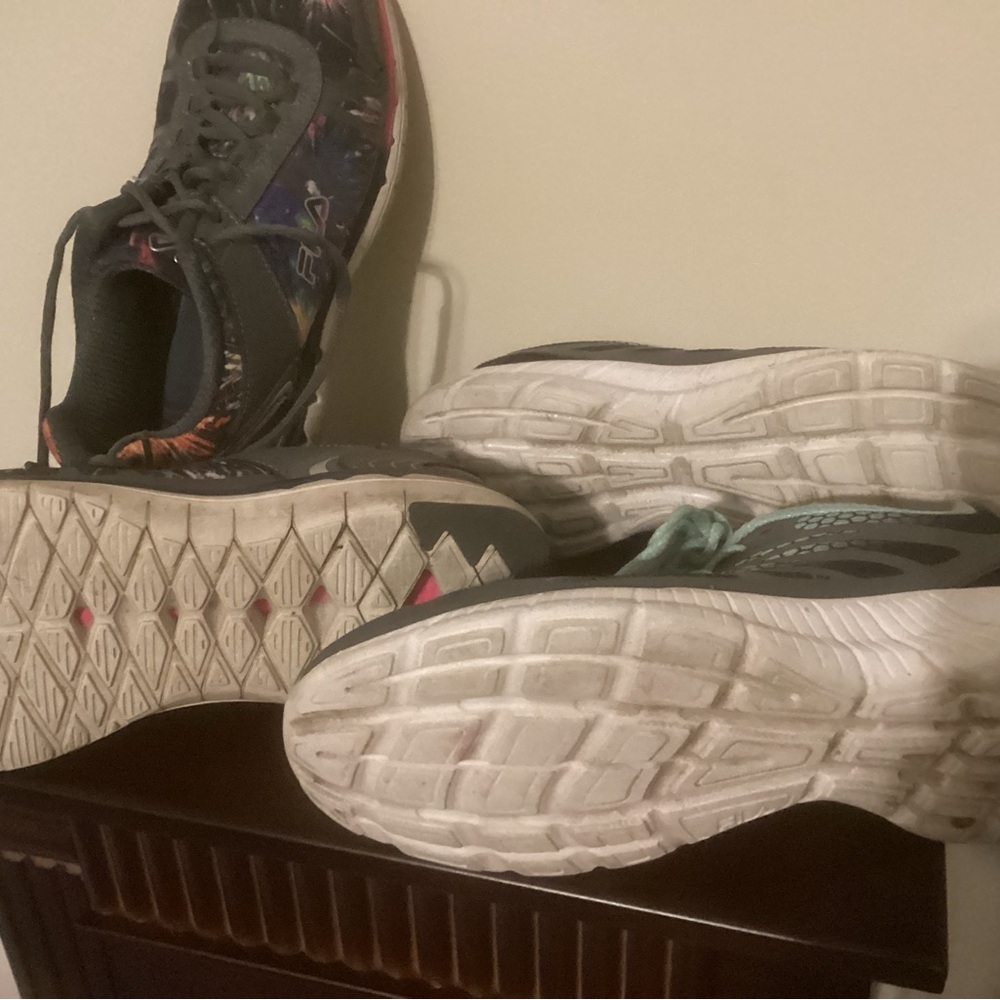 Fila Sneaker Bundle - image 4